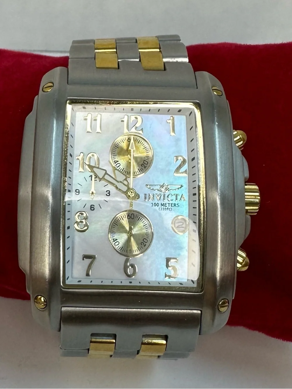 Invicta Signature Collection 7157 Two-Tone Silver Gold Men's Chronograph Watch